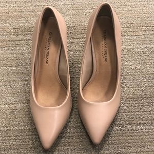 Women’s nude colored heels, size 8.5